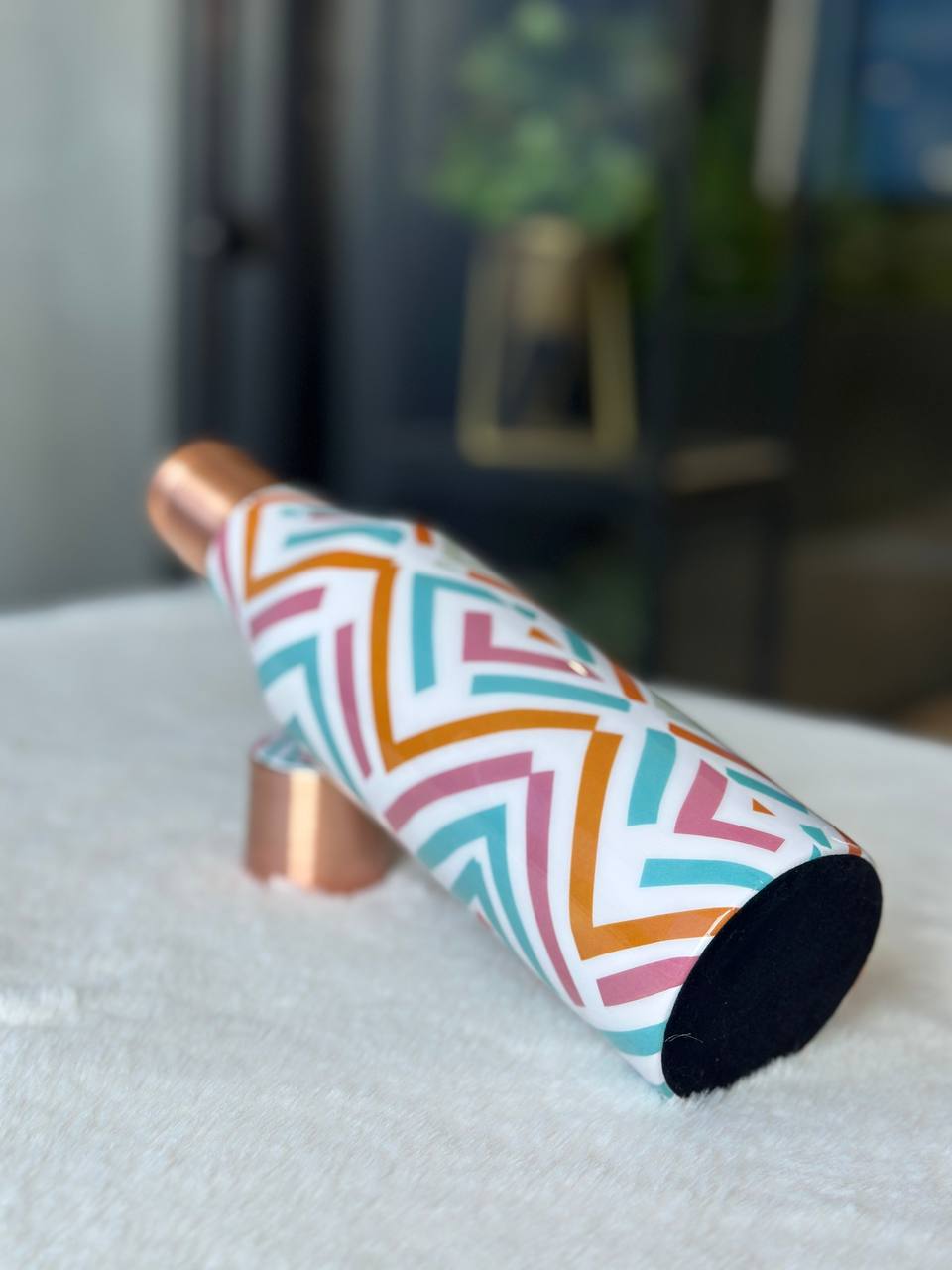 White Wine Copper Water Bottle - 1 Ltr image 4